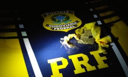 BR-290: PRF prende trio com cocaína e maconha