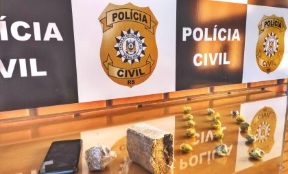 Polícia retira dois menores infratores das ruas e flagra mais um com maconha