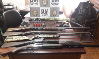 BM de Encruzilhada do Sul prende dupla por porte ilegal e posse irregular de arma de fogo