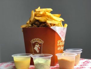 Cachoeira terá unidade de empresa especializada na venda de frango frito por delivery