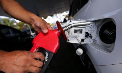 Seu bolso: gasolina vai aumentar. De novo.