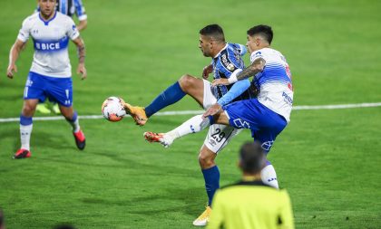 Grêmio joga mal e perde no retorno da Libertadores