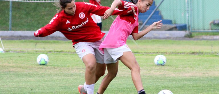 Gurias Coloradas finalizam preparação para as quartas de final