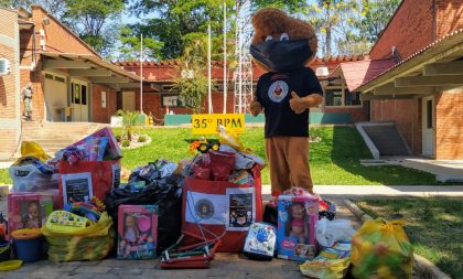 Dia das Crianças: BM realiza entrega de brinquedos