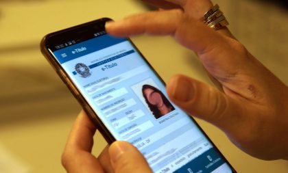 E-Título passa a ter foto do eleitor e pode ser usado como documento oficial para votar