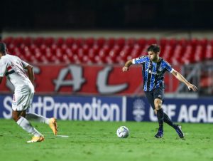 Grêmio empata sem gols fora de casa