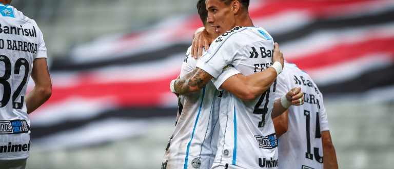 Grêmio vira sobre o Athletico-PR fora de casa e soma três pontos no Brasileirão