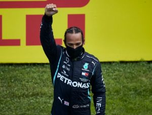 Lewis Hamilton bate recorde de vitórias na F-1