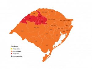 Cachoeira volta para bandeira laranja