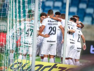 Grêmio vence o São Paulo e constrói vantagem para o jogo de volta