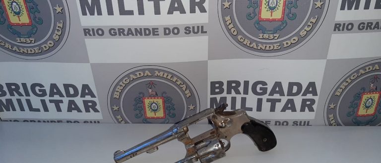 Homem é preso por porte ilegal de arma