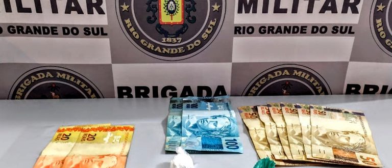 Tráfico de drogas: BM prende jovem de 18 anos no Bairro Carvalho