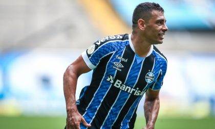 1… 2… 3… 4! Grêmio ganha de goleada e avança no Brasileirão