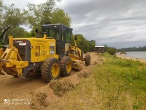 Mutirão prepara a Praia Nova para a temporada