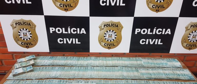 Polícia apreende R$ 150 mil em dinheiro em Cachoeira