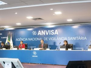 Anvisa recomenda uso emergencial das vacinas de Oxford e CoronaVac