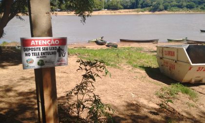 Placas orientam veranistas na Praia Velha no Rio Jacuí