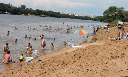 Acesso à Praia Nova passa a ser limitado em 1,5 mil banhistas