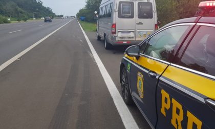 PRF prende foragido indo para praia pela BR-290