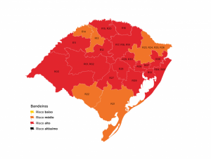 Cachoeira volta para bandeira vermelha