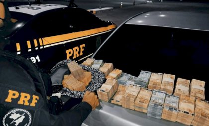 PRF apreende R$ 540 mil sem origem comprovada na BR-290