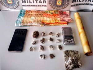 Bairro Gonçalves: BM prende jovem por tráfico de drogas