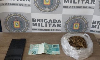 BM encontra droga em carro de aplicativo no Centro