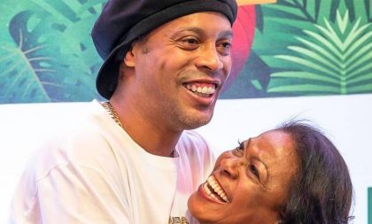 Mãe de Ronaldinho Gaúcho morre vítima de Covid-19 aos 71 anos