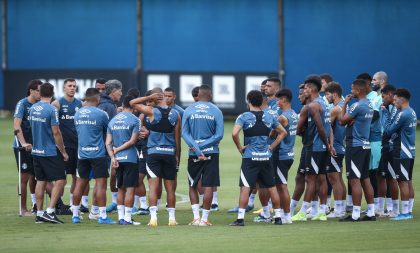 Grêmio se reapresenta no CT e confirma lesão de Luiz Fernando