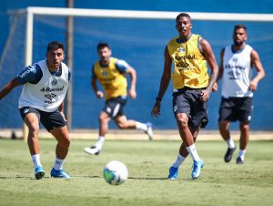 Grêmio faz treino técnico em mais uma sessão de olho no CAP