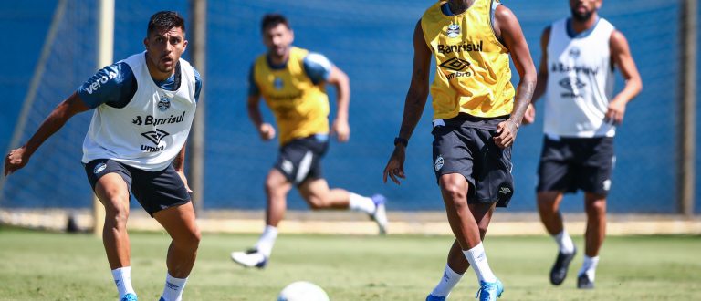 Grêmio faz treino técnico em mais uma sessão de olho no CAP