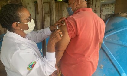 Roteiro garante vacinação a quilombolas no Irapuazinho