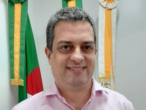 Saúde Municipal formaliza adesão ao Mais Médicos