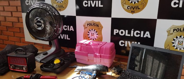 Polícia recupera objetos furtados de ponto comercial no Centro