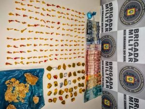 Noêmia: BM apreende 176 pedras de crack, maconha e cocaína