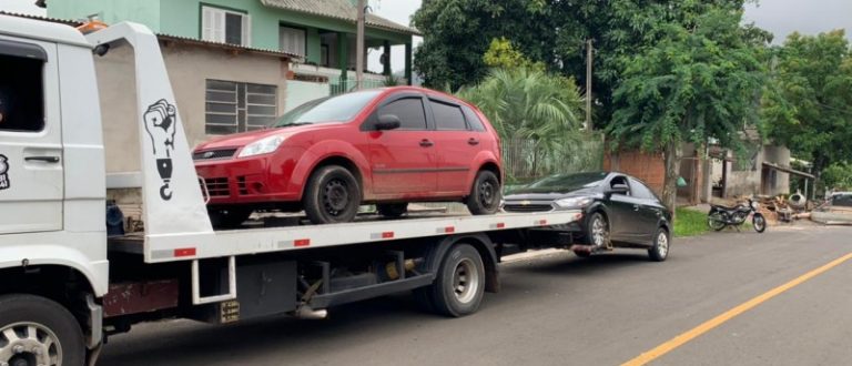 Carro de Cachoeira é usado em roubo