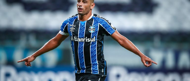 Grêmio aplica goleada: 6 a 1 no Ayacucho