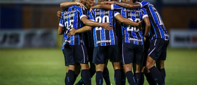 Grêmio vence Esportivo e conquista segunda vitória no Estadual