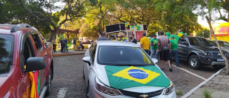 Cachoeira registra ato em favor de Bolsonaro