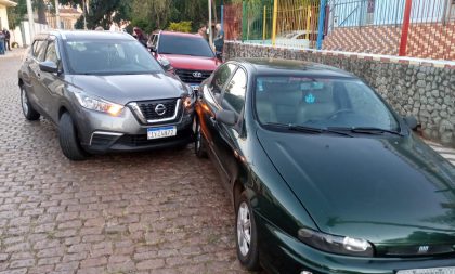 Colisão envolve quatro carros no Centro