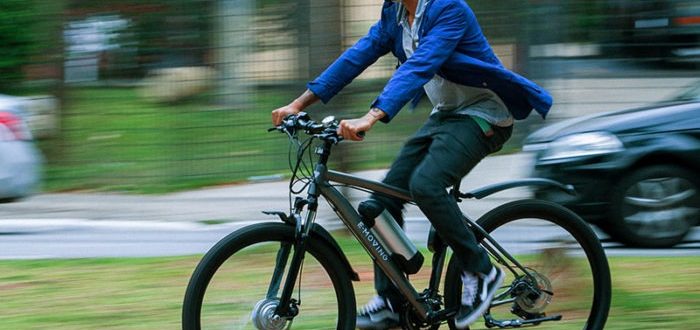 Andar de bike elétrica emagrece?