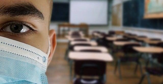 Escolas retomam aulas presenciais obrigatórias