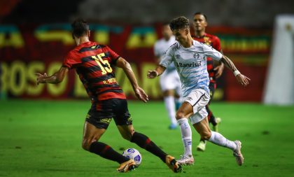 Grêmio é lanterna do Brasileirão, após derrota para Sport