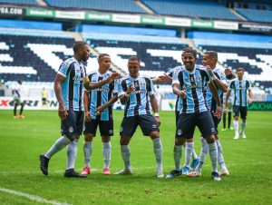 Grêmio goleia o Santa Cruz e é bicampeão da Recopa Gaúcha