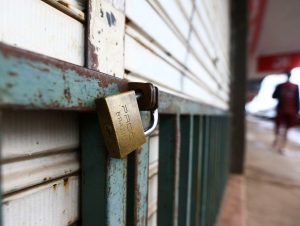 Cachoeira chega ao 4º domingo de mercados e farmácias fechados