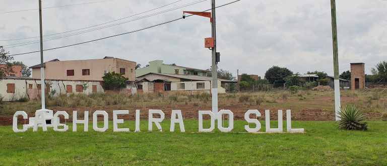 Protesto contra Bolsonaro: BM retira cruzes de trevo