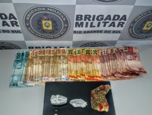 Maconha e R$ 1 mil: jovem é preso no Bairro Marques Ribeiro