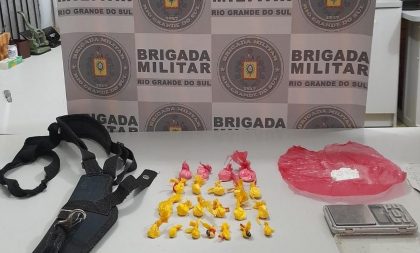 Promorar: BM prende homem com 22 porções de cocaína