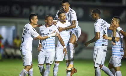 Grêmio vence o Vitória por 3 a 0