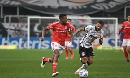 Com polêmica do VAR, Inter empata com Corinthians